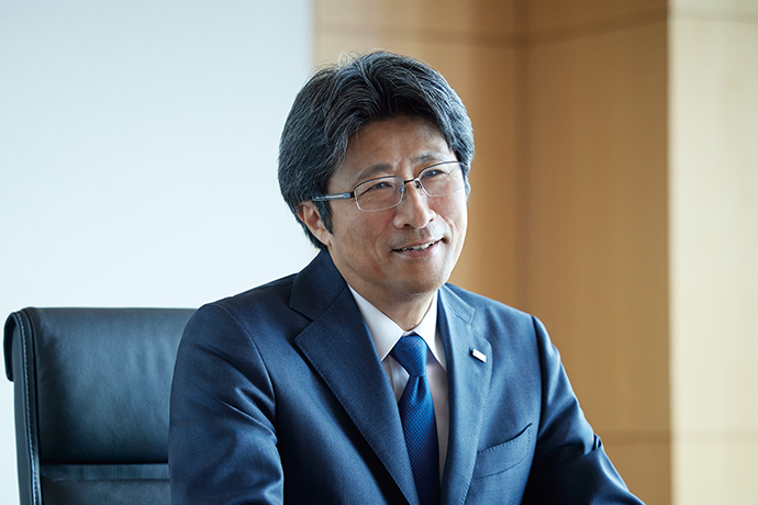 photo:Masahiro Kihara Member of the Board of Directors President & Group CEO Mizuho Financial Group